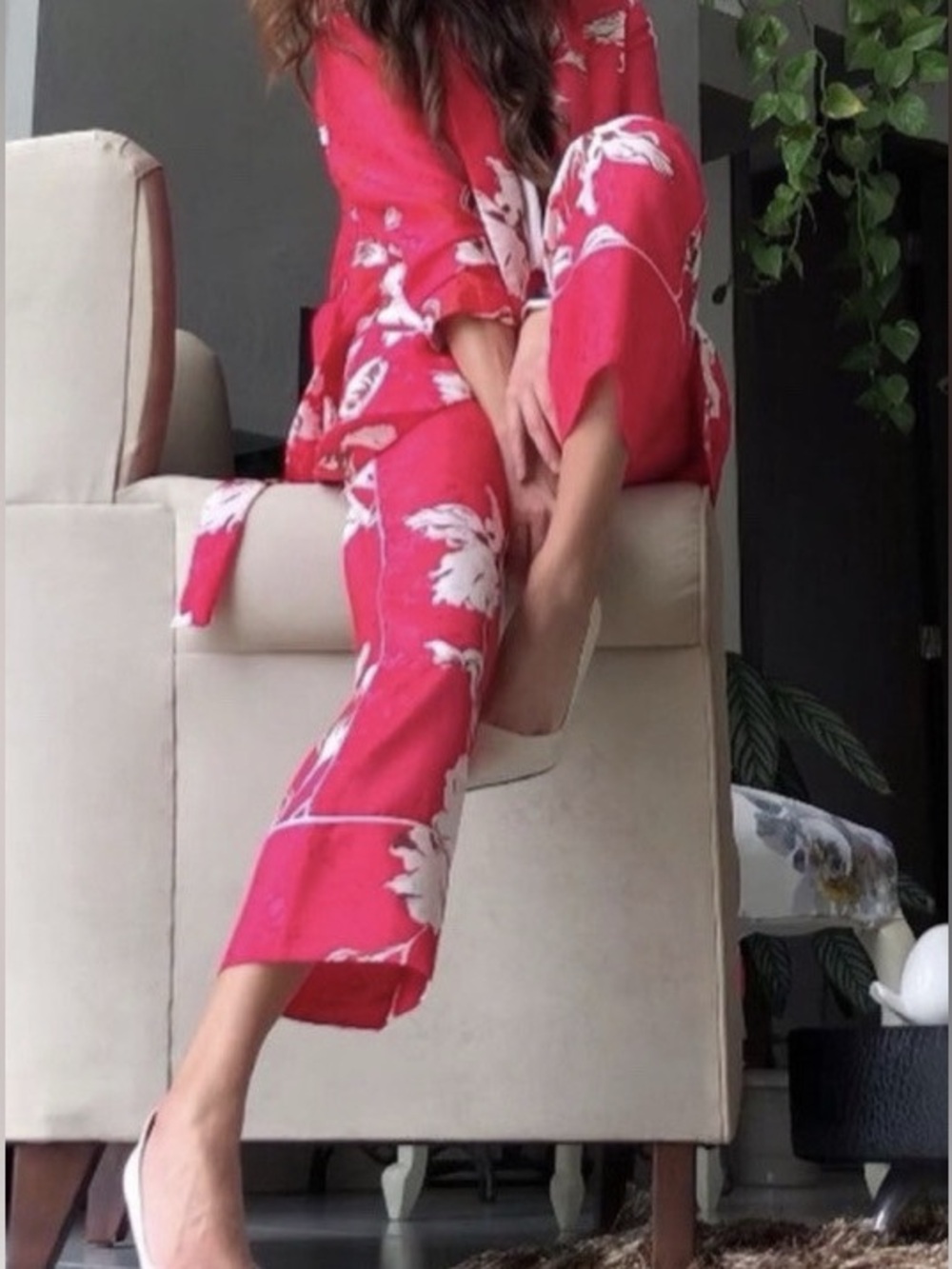 ZARA WOMAN's FLORAL PRINTED CROPPED TROUSERS PANT PINK
WHITE - Picture 5 of 11